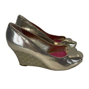 Lilly Pulitzer Sz 7.5 Gold Resort Chic Peep Toe Wedge Pumps Womens Shoes Leather